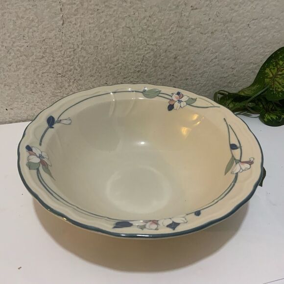 EPOCH VTG 1980’s-1990’s NEW APPLE BLOSSOM SCALLOPED VEGETABLE Bowl 9” VGUC - Picture 1 of 5